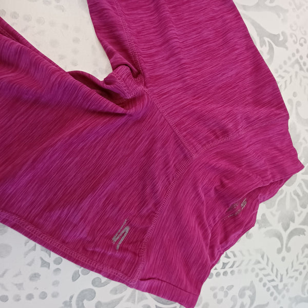 AW11 - Skechers Performance capris, size S